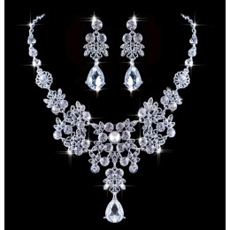 Set Colier si Cercei Luxury Crystals 